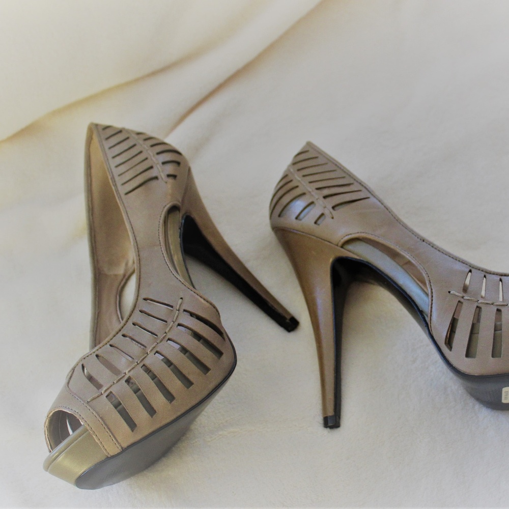 BCBG BG Evie Brand New!!!